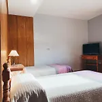 Valdevecar Hotel